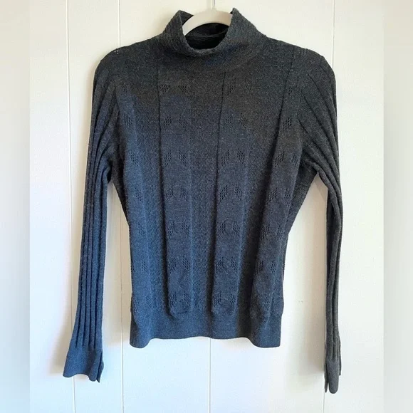 Neiman Marcus Grey Mock Neck Lace Knit Merino Wool Cashmere Silk Sweater Sz Med - Picture 1 of 8